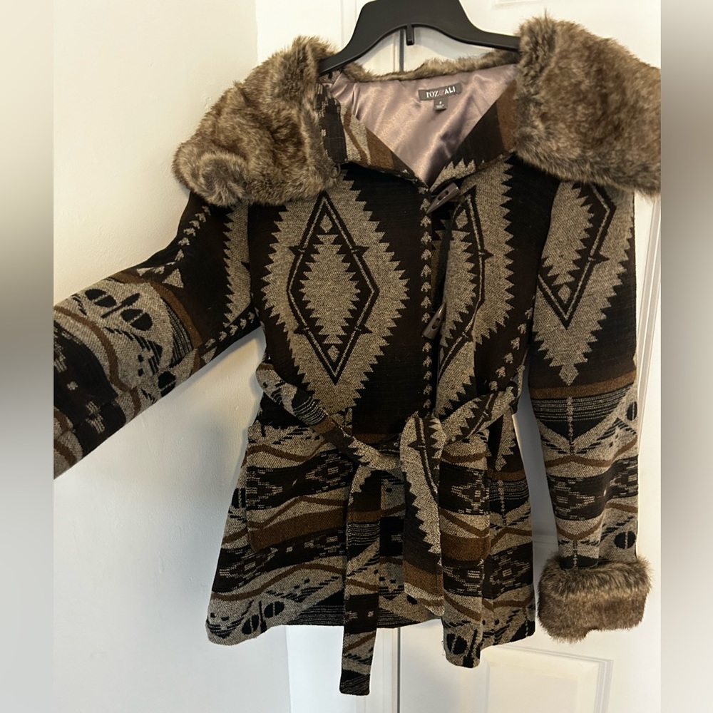 Roz & Ali coat